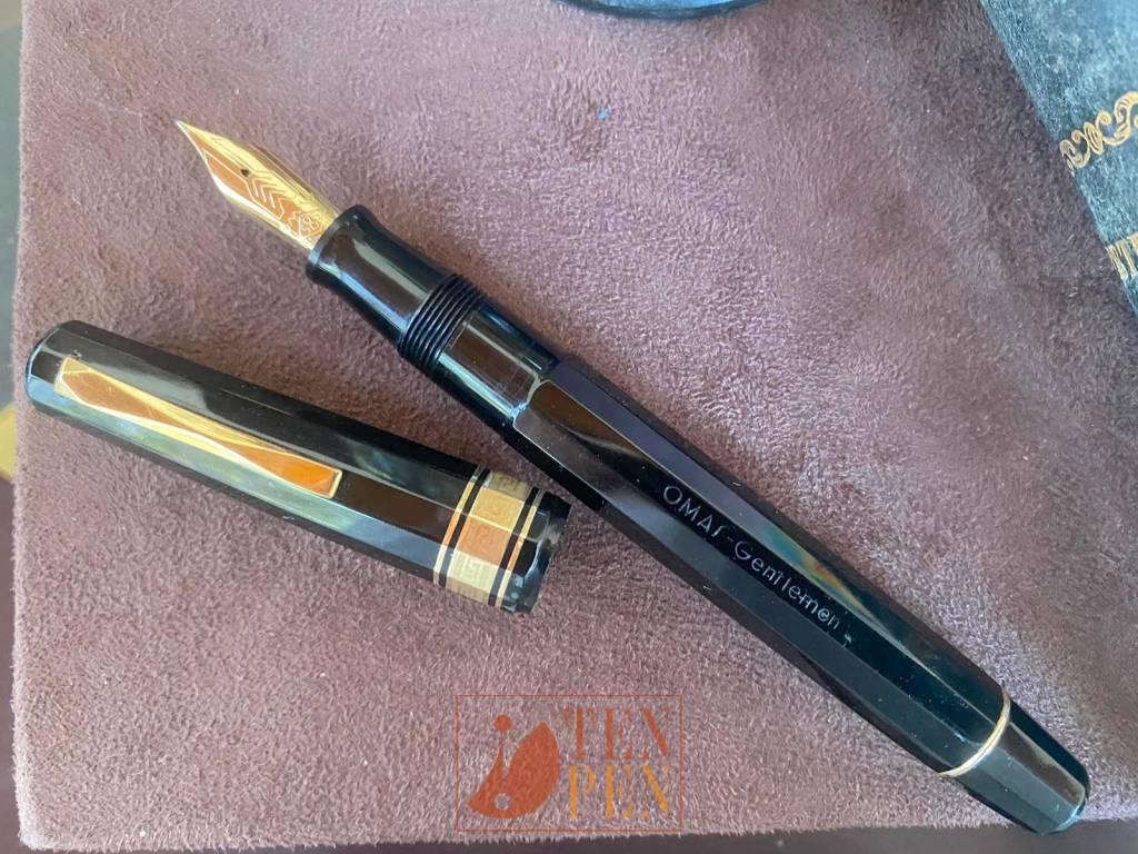 OMAS GENTLEMEN - Black celluloid | Tenpen - By Letizia Iacopini